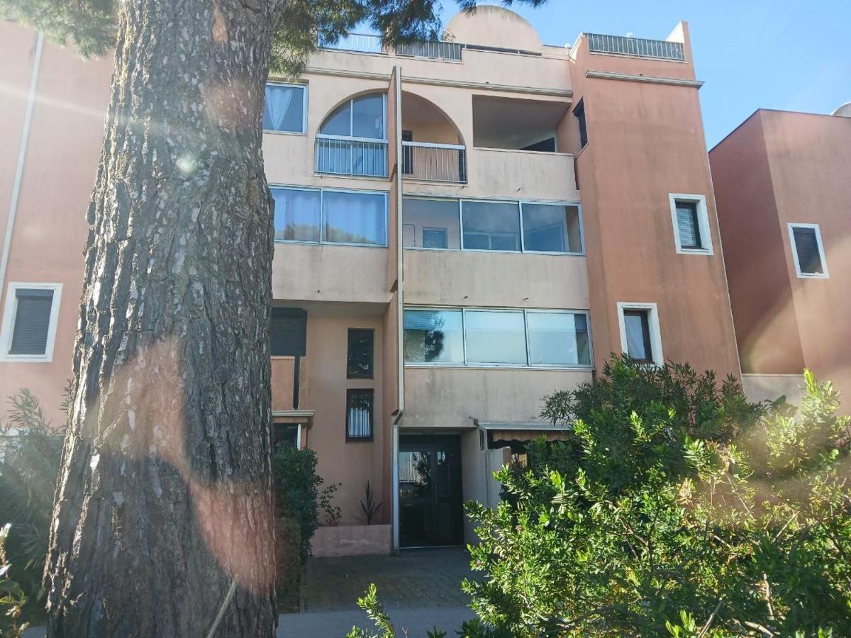 Le Clin D'Oeil Sur Le Port. Apartment Gruissan Exterior photo